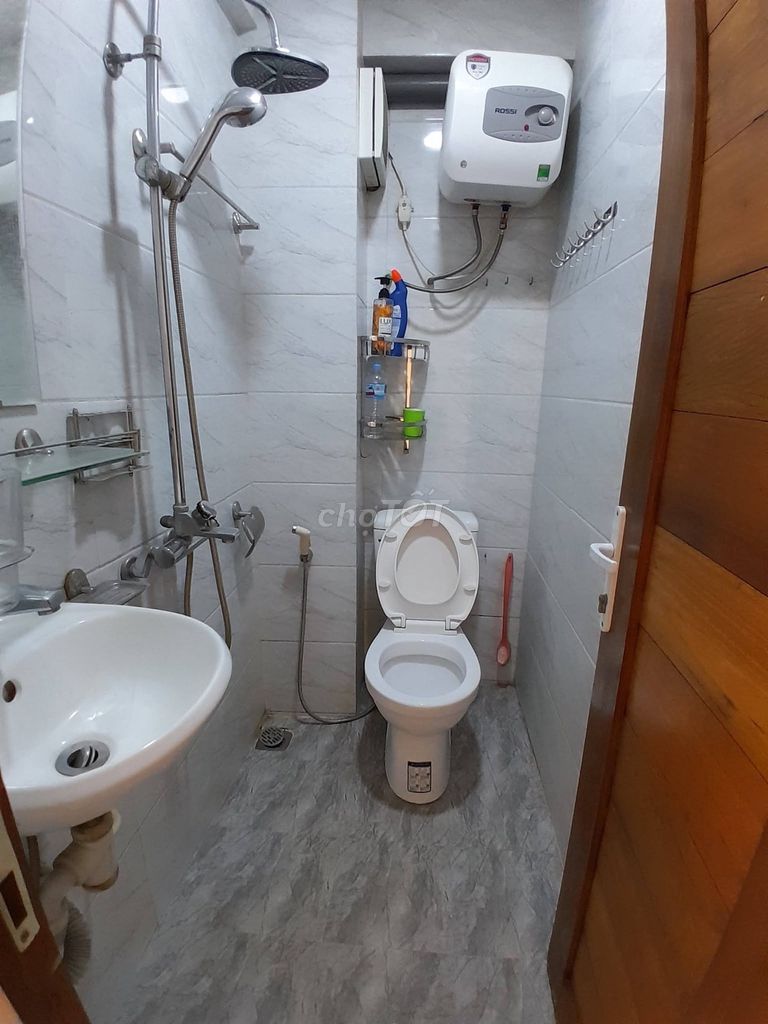 Rent the 5th floor of an 8-story building, 60 meters, 2 bedrooms, full interior, 15 meters r