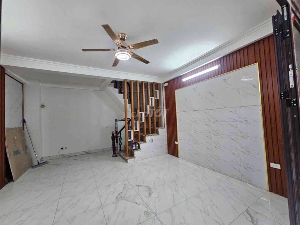 Rent the original house 30 meters, 3 sleeping, Vĩnh Hưng, near Time City