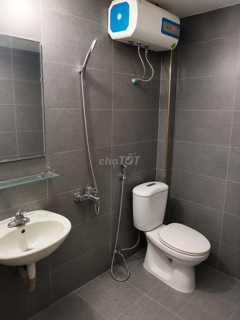 Only 45 million/50 – Hoàng Quốc Việt street corner house - 6 T, area 60 m2