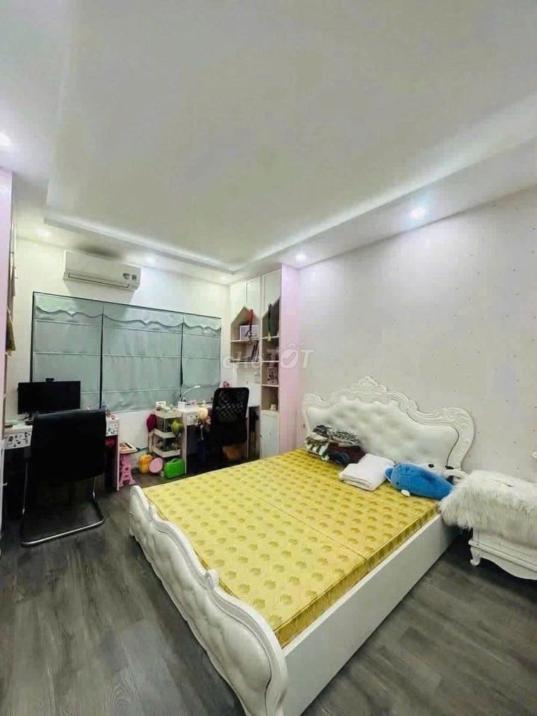 Rent văn cao, 30 m2 x 5 floors, only 12 million a month.