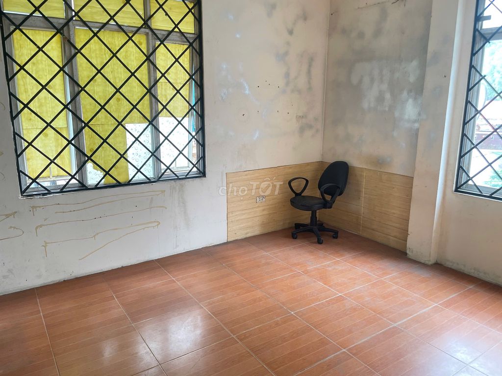 Rent the original apartment 2 front Tô vĩnh diện