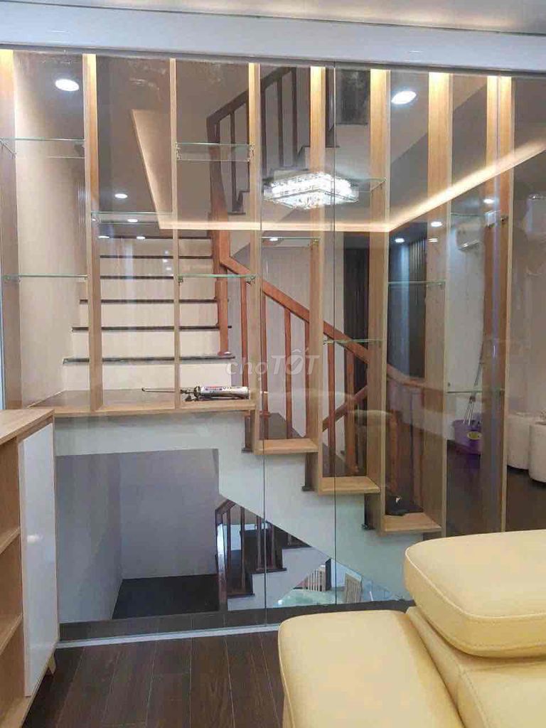 Hire Trung Kính Peace House 50 meters 5 floor 5 bedroom Full clothes
