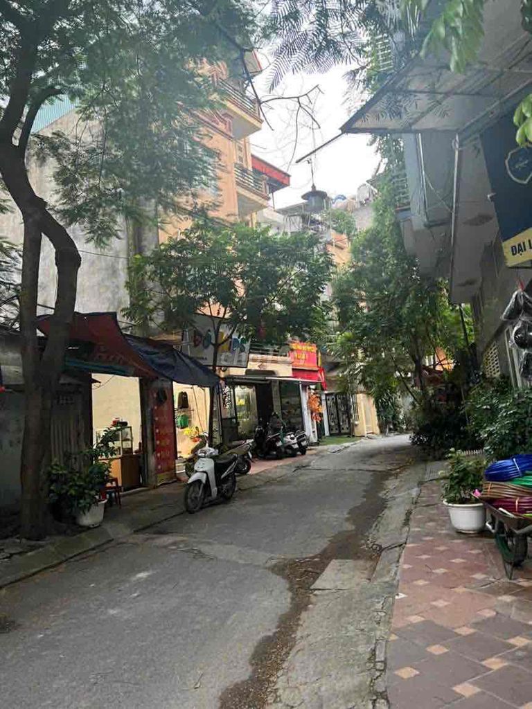 Hire Trung Kính Peace House 50 meters 5 floor 5 bedroom Full clothes