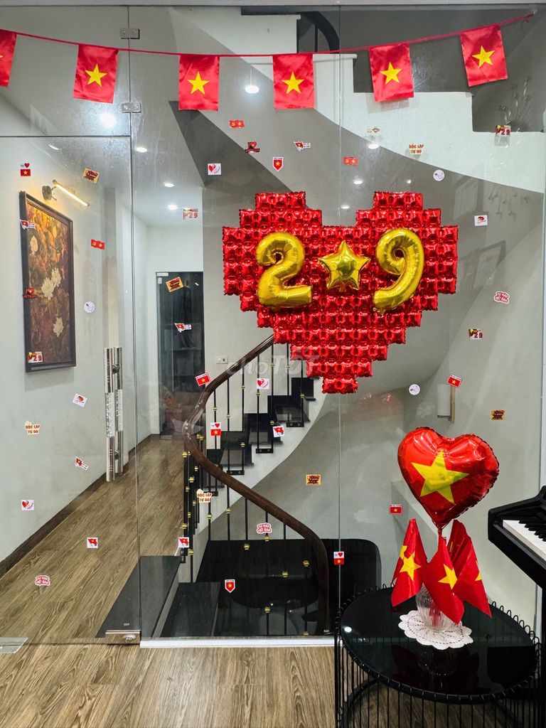 Rent a 5th street Hoàng Sâm - 50 M2 x 5 newly complete interior
