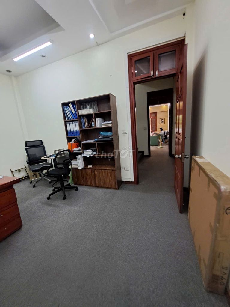 Vũ Phạm Hàmx100 M 5 floors - 10 room wide - 40 million a month