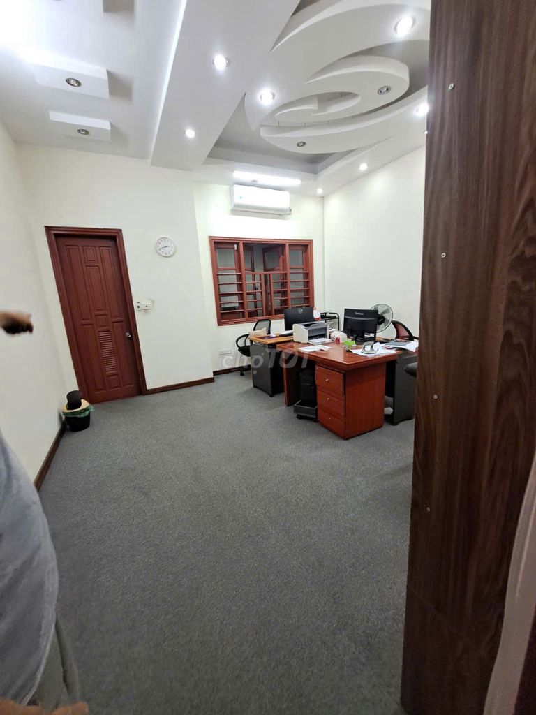 Vũ Phạm Hàmx100 M 5 floors - 10 room wide - 40 million a month