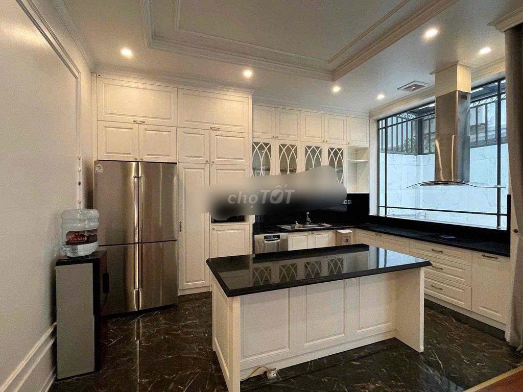 Rent a villa 140 meters, high-end furniture, 4 sleeps, wide garage.