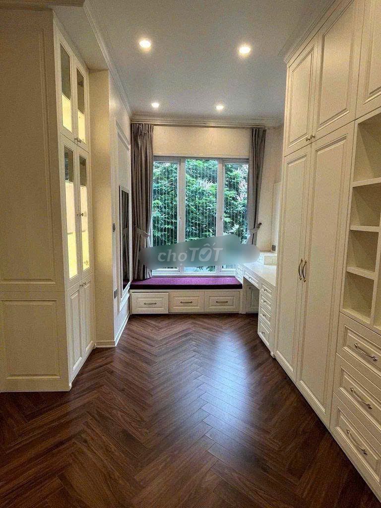 Rent a villa 140 meters, high-end furniture, 4 sleeps, wide garage.