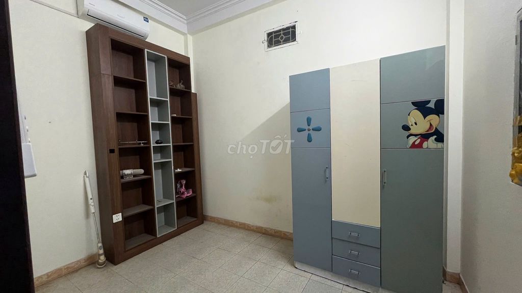 Renting 4 Phú Diễn 10 million.
