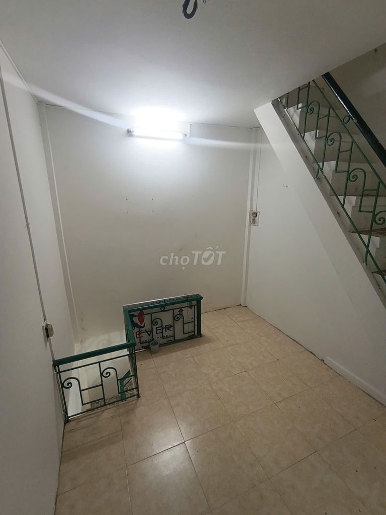 Rent your own house in the 51st alley.