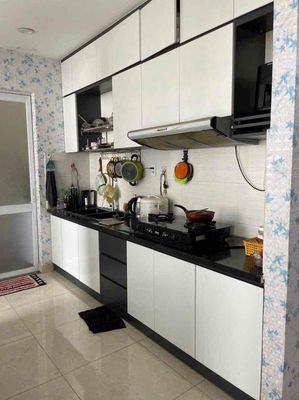 rents a Zen Tower apartment, 131 Thới An, tp.h.