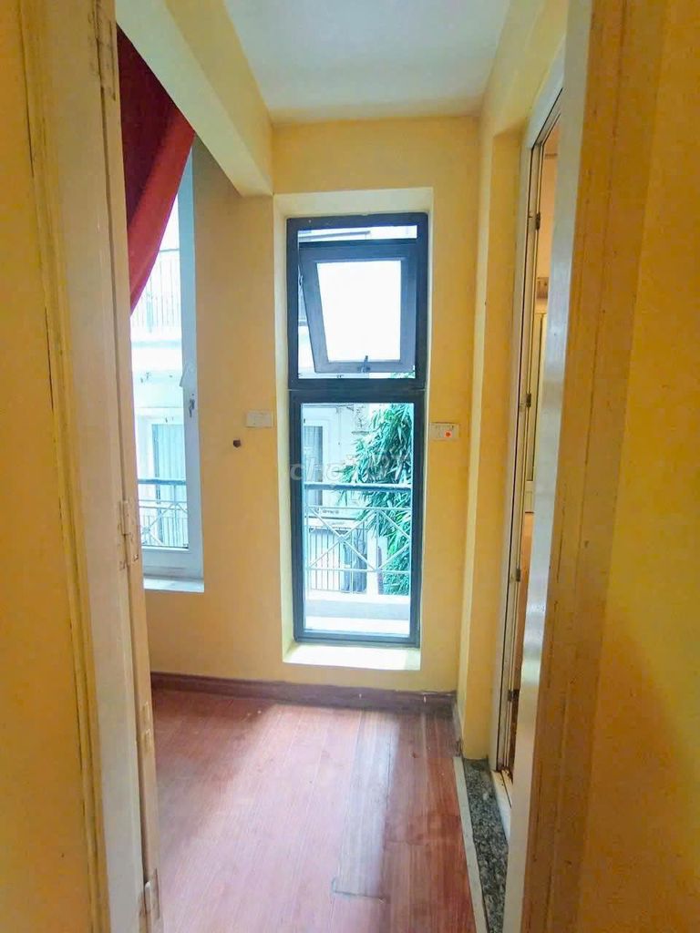 Rent Ngõ 11 Tô Ngọc Vân private house-- Tây Hồ 15,5 million a month.