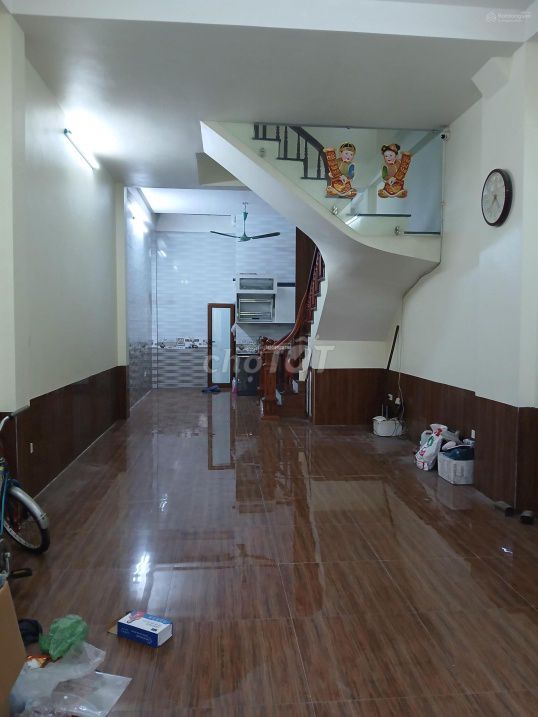 Rent a ngõ cổng Đa Sỹ-50 m2-five-story Q million a month.