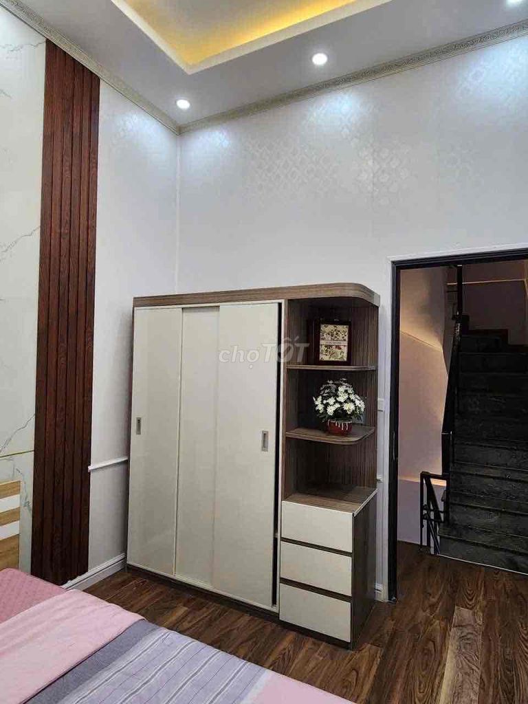 Rent the main house of 299 Hoàng Mai 28 meters -4 floors of sleep 3 toilets