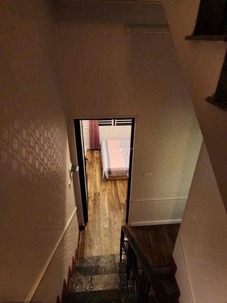 Rent the main house of 299 Hoàng Mai 28 meters -4 floors of sleep 3 toilets