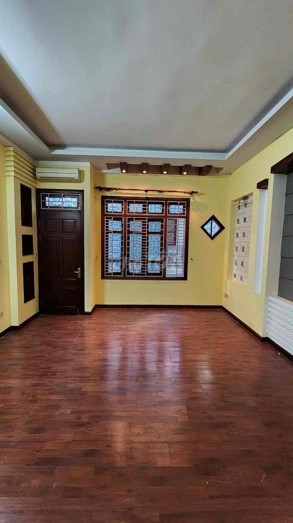 Rent the original Văn Cao - Car parked - 6 stories - 5 bedroom - 50 M2