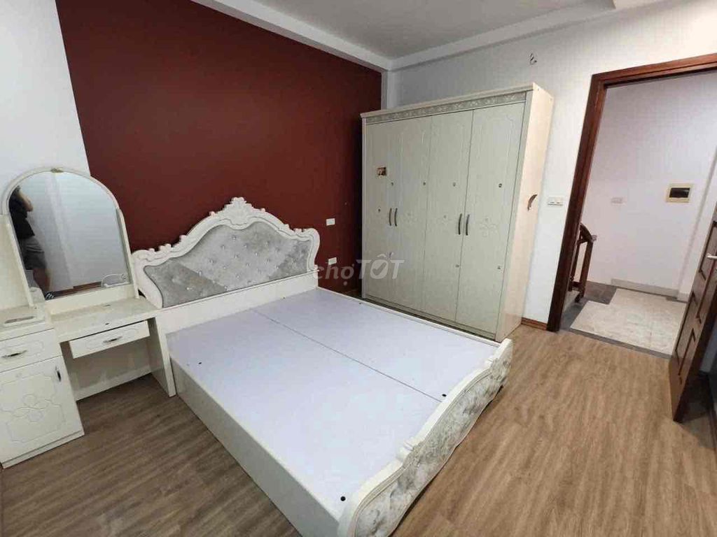 Rent a 5-size housemaker with enough furniture near a lot of 18 million universities.