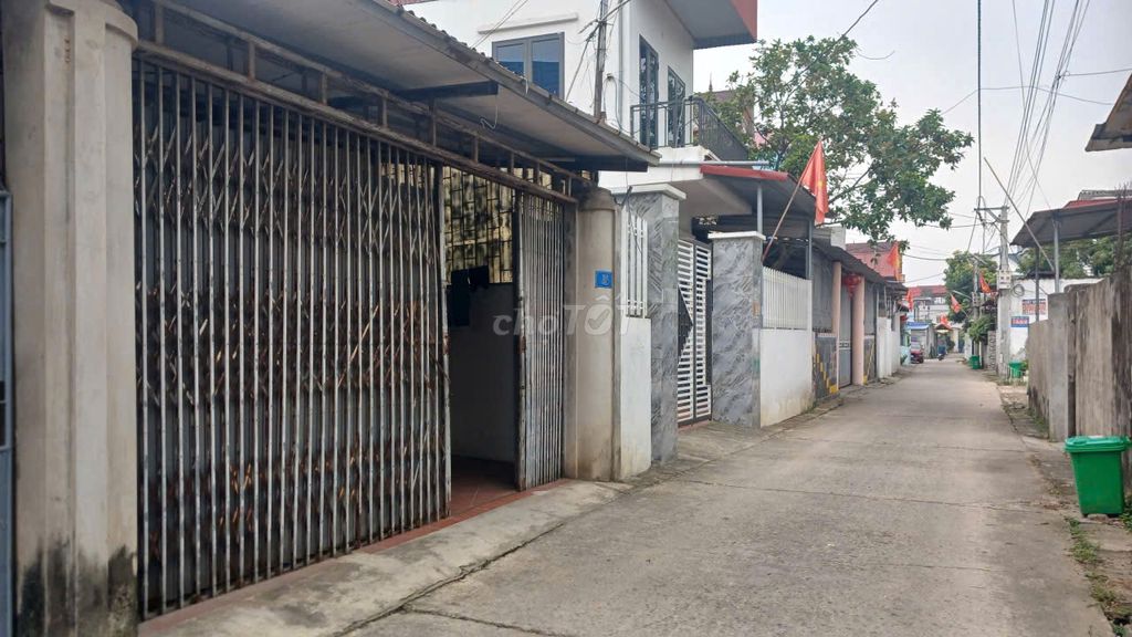 Rent a closed house in the village of ChunJong, Imperial Choir. 70 meters 2 million 6