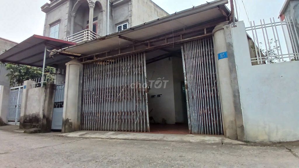 Rent a closed house in the village of ChunJong, Imperial Choir. 70 meters 2 million 6