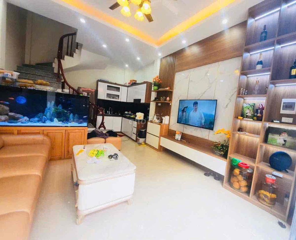 Rent Phú Diễn 4 bedrooms 11 million