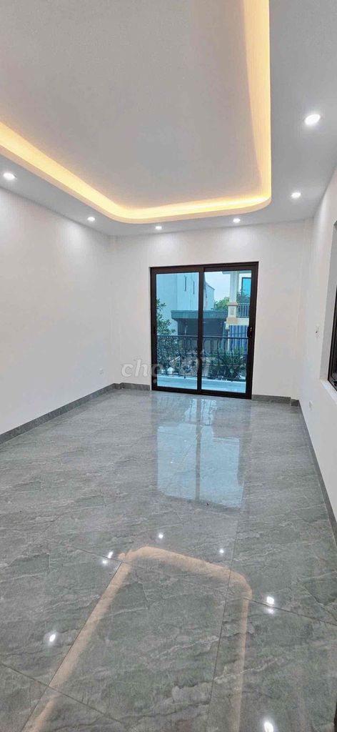The owner needs to rent a five-story house
