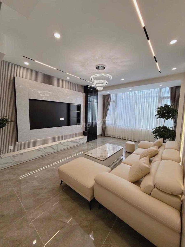 Rent Phú Diễn 65 m2 x 6 floor 6 P elevator immediately