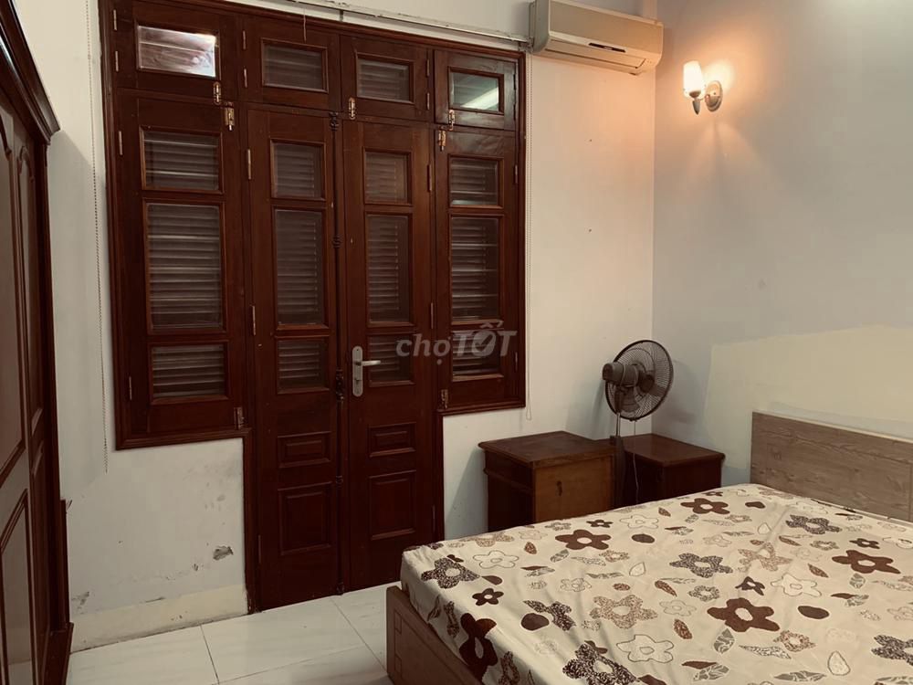 Rent the 61nd Street of Yan Chiy, area 60 meters x 4th floor - 18 million a month