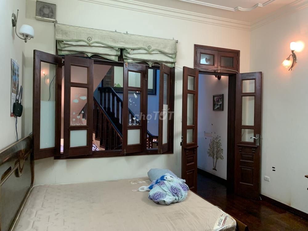 Rent the 61nd Street of Yan Chiy, area 60 meters x 4th floor - 18 million a month