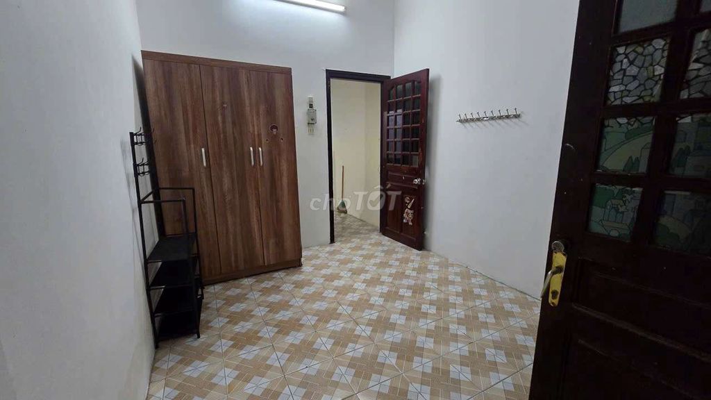 Rent a four-story, 12.5 million-month-old Đống Đa-prisoning house.