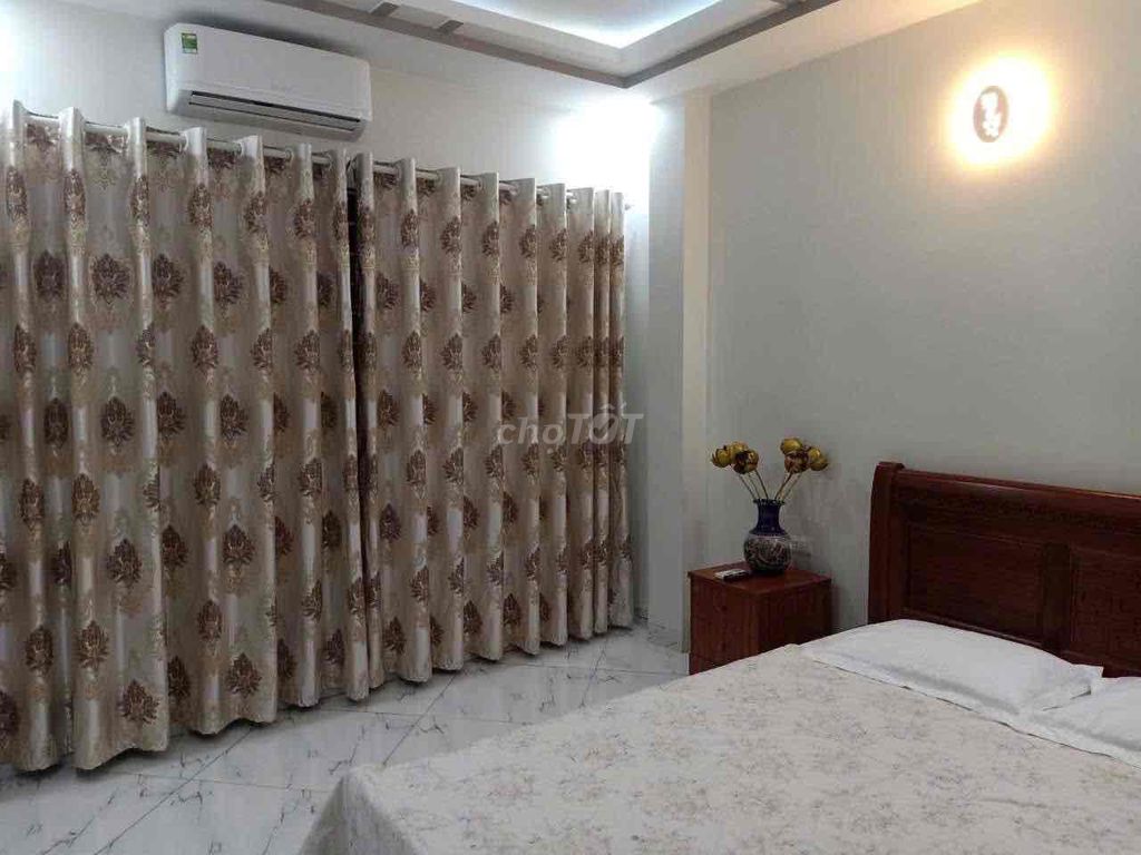 Rent the entire Bồ Đề apartment right near the stand-up bridge, 45 M2,