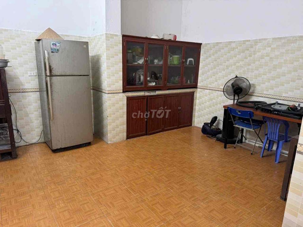 Rent a large area of Ngọc Lâm, 92 M2, 6 bedrooms.