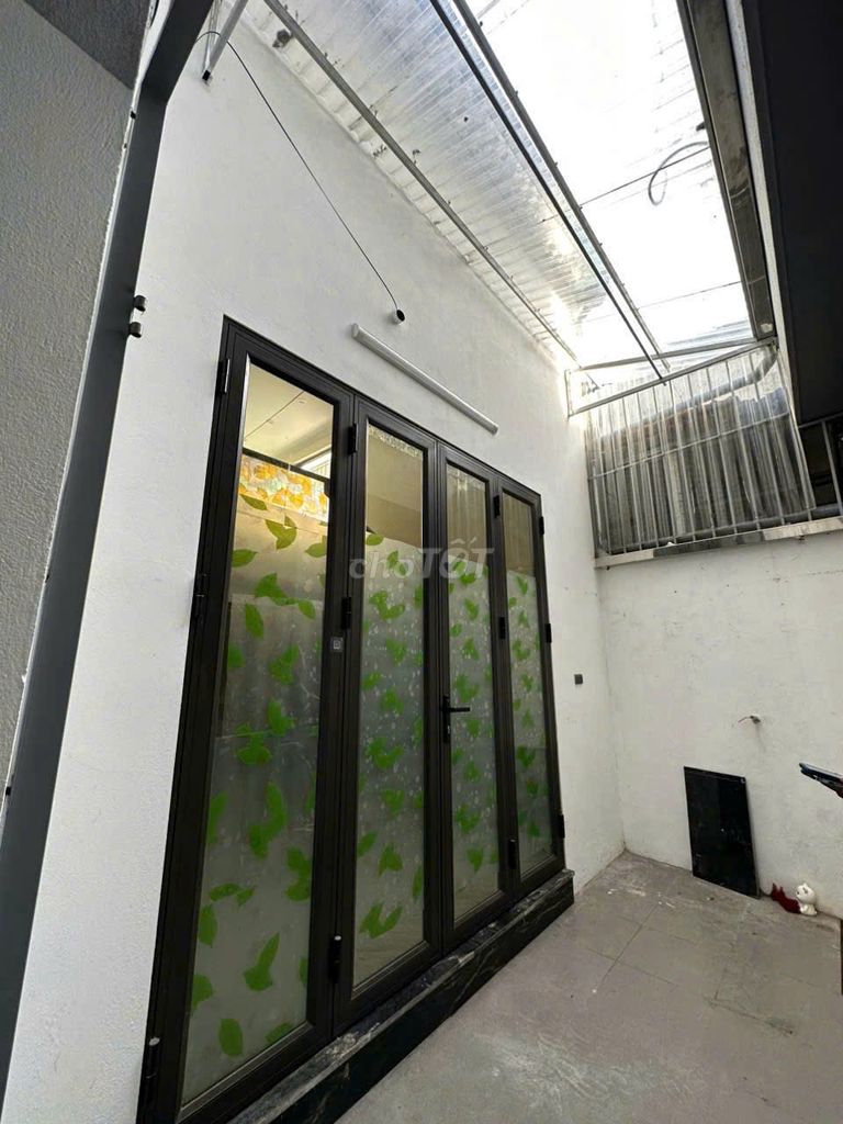 Rent ngõ 87 yên lộ. Next to the music park and the University of Hankika.