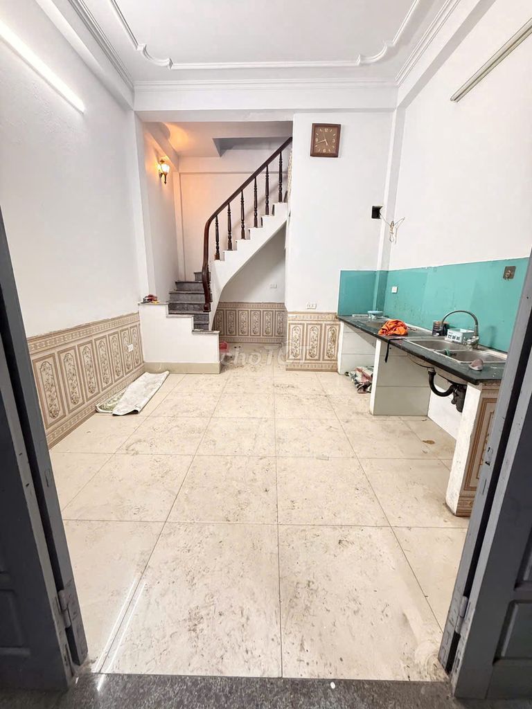 Rent a private house at 15 Ngọc Hồi -22 m -2-4 floor -2 sleeping