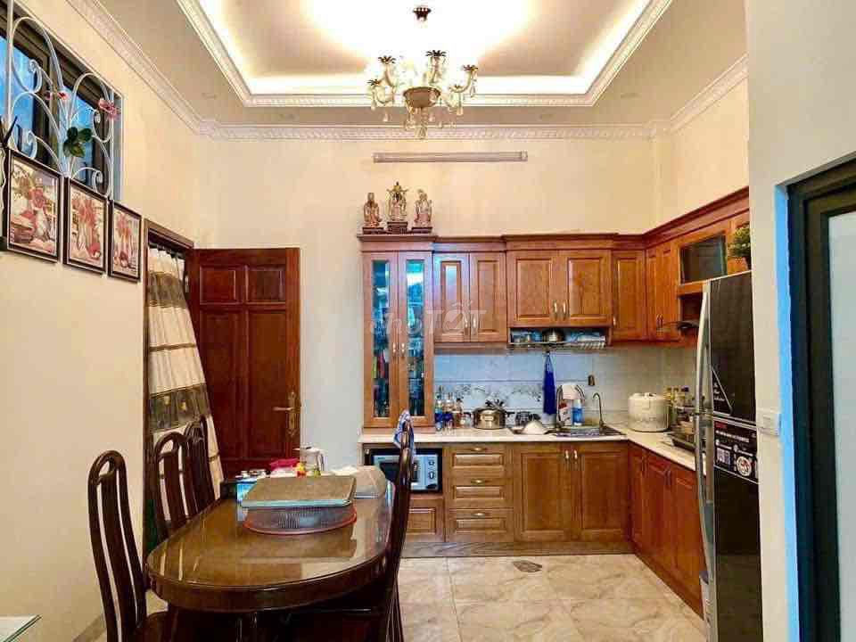 Rent Vạn Phúc Hà Đông area 50 meters 4th floor bedroom full of T-shirt 13 million