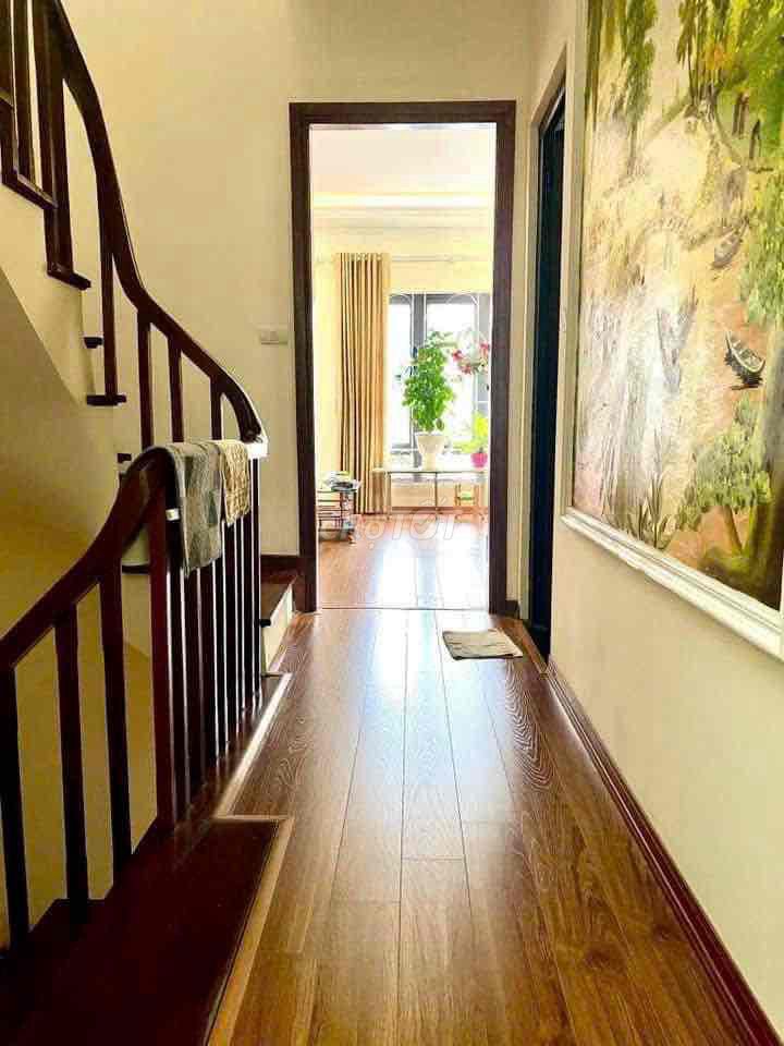 Rent Vạn Phúc Hà Đông area 50 meters 4th floor bedroom full of T-shirt 13 million