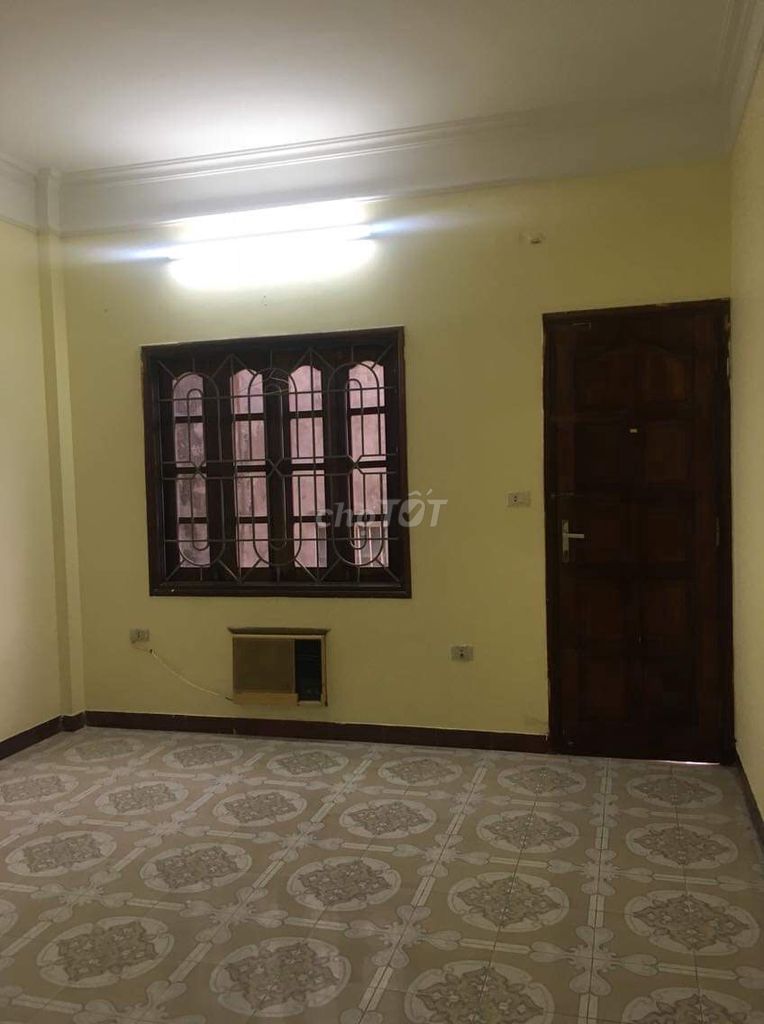 Rent a house in the village of Ngọc Hà next to the drop of the Czech Lake B52