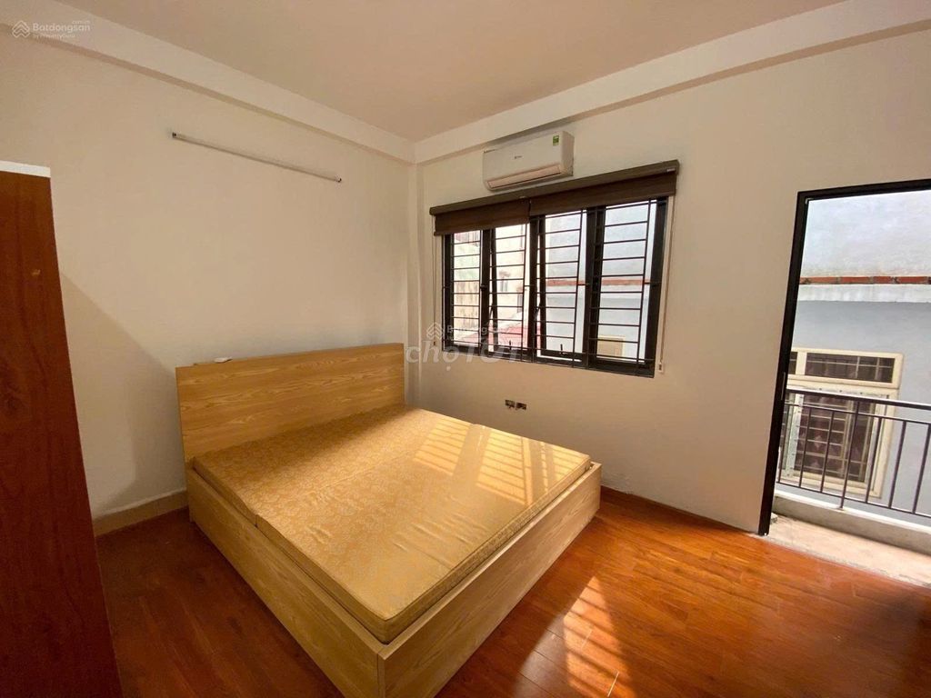 Rent the OECD 127 Nguyễn Trãi - 12 million Division Killer