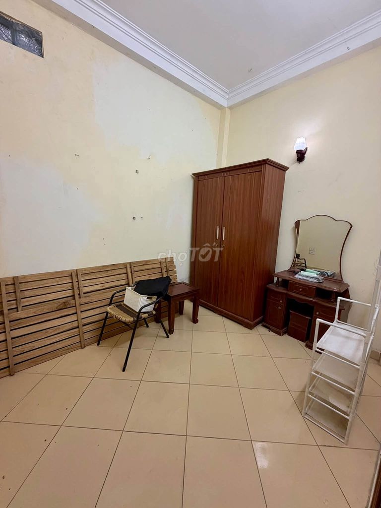 Rent his own house 5 floors Vĩnh Hưng - Hoàng Mai