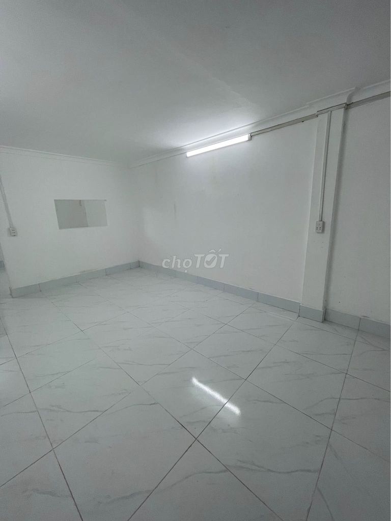 Rent the entire Thái Thịnh, Đống Đa, 12.5 million a month.
