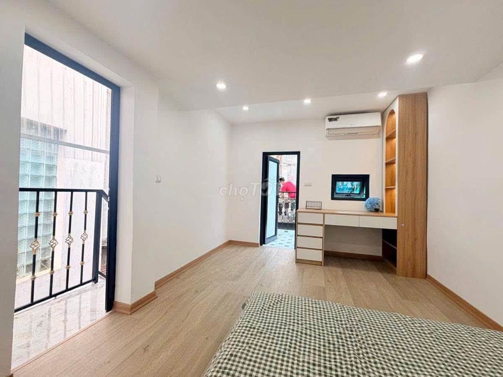 Rent an old Hàng Khoai, Hoàn Kiếm, 90 meters2, full interior