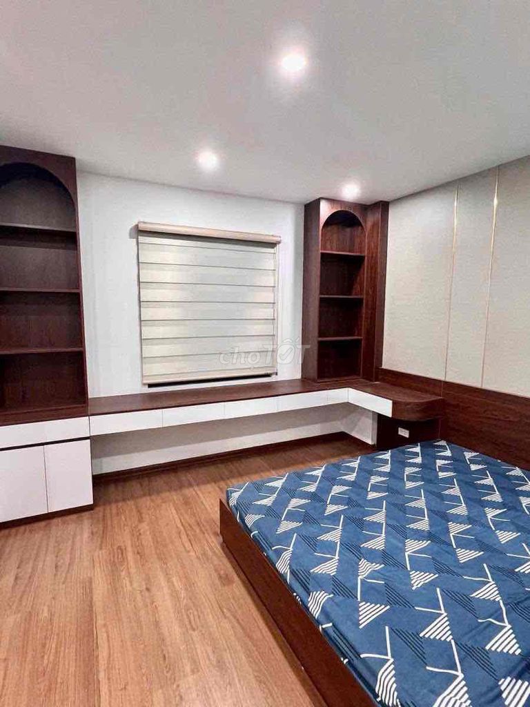 Rent Mỹ Đình area 45 m2 x 5 floor 4 bedroom 12 million