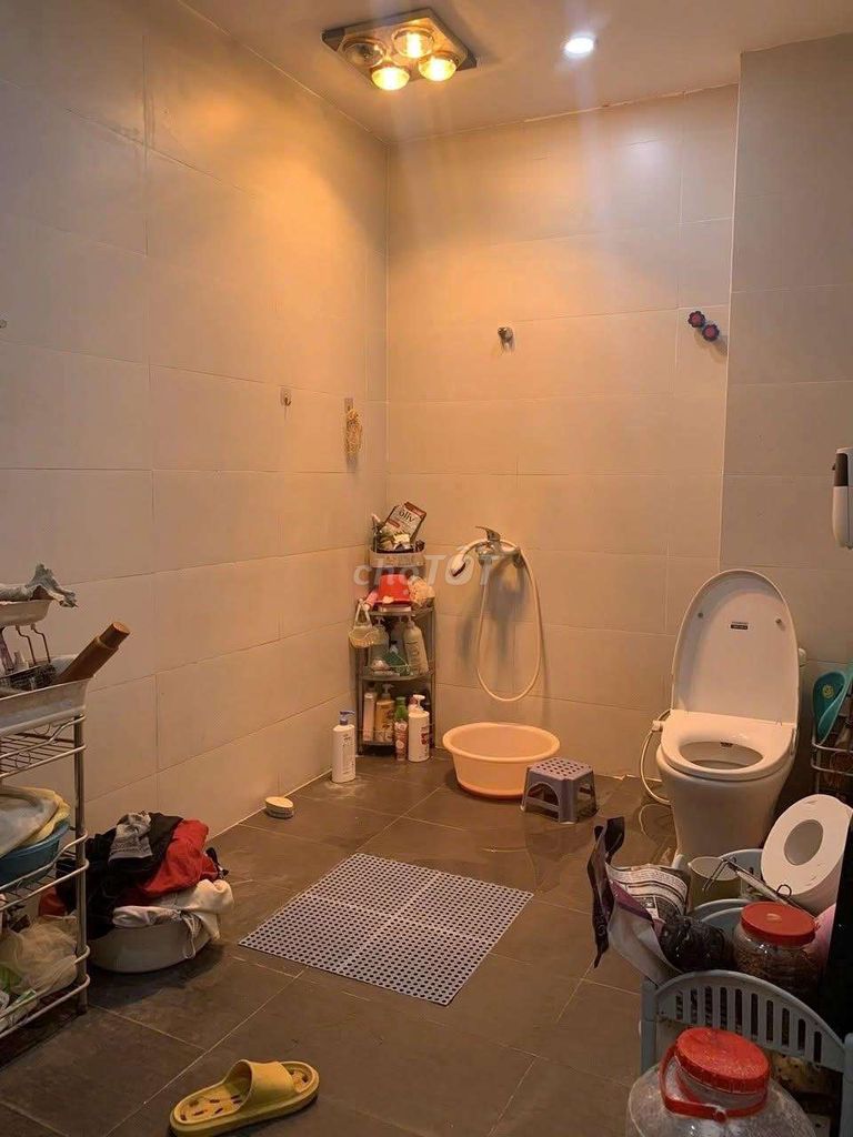 Rent Hoàng Hoa Thám 50 meters, 3 bedrooms, alleys, everything, 11.3 million.