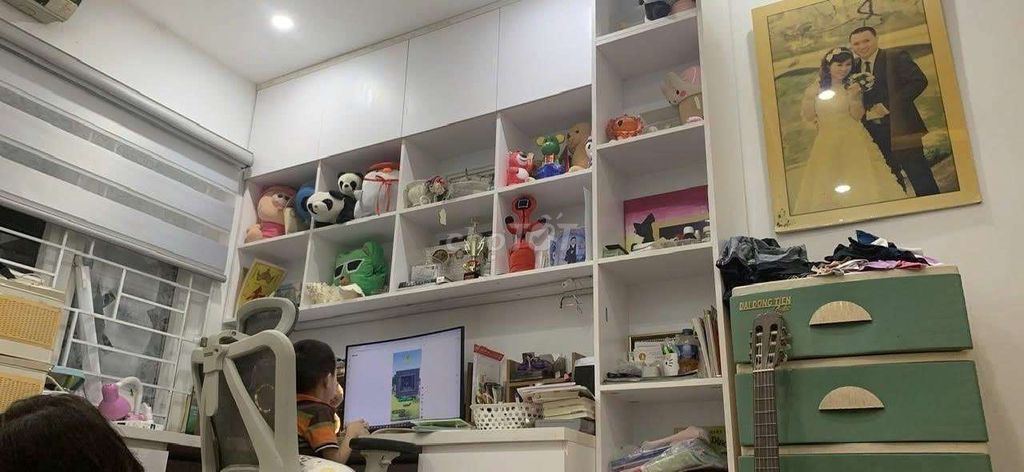 Rent Hoàng Hoa Thám 50 meters, 3 bedrooms, alleys, everything, 11.3 million.