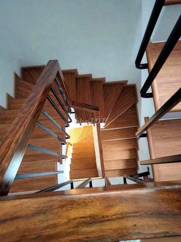 Rent a private house at the Qq050 x 4 mets, 3st door, 2 clear