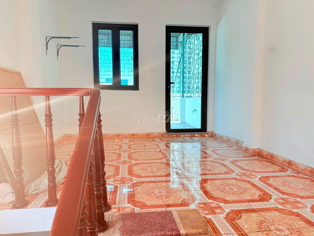Rent the original house 30 meters, 5 streets 72 Nguyễn Trãi,Thanh Xuân.