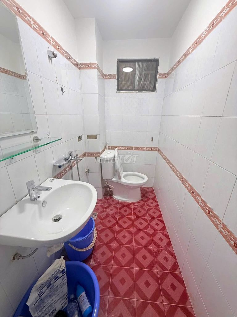 Rent the original house 30 meters, 5 streets 72 Nguyễn Trãi,Thanh Xuân.
