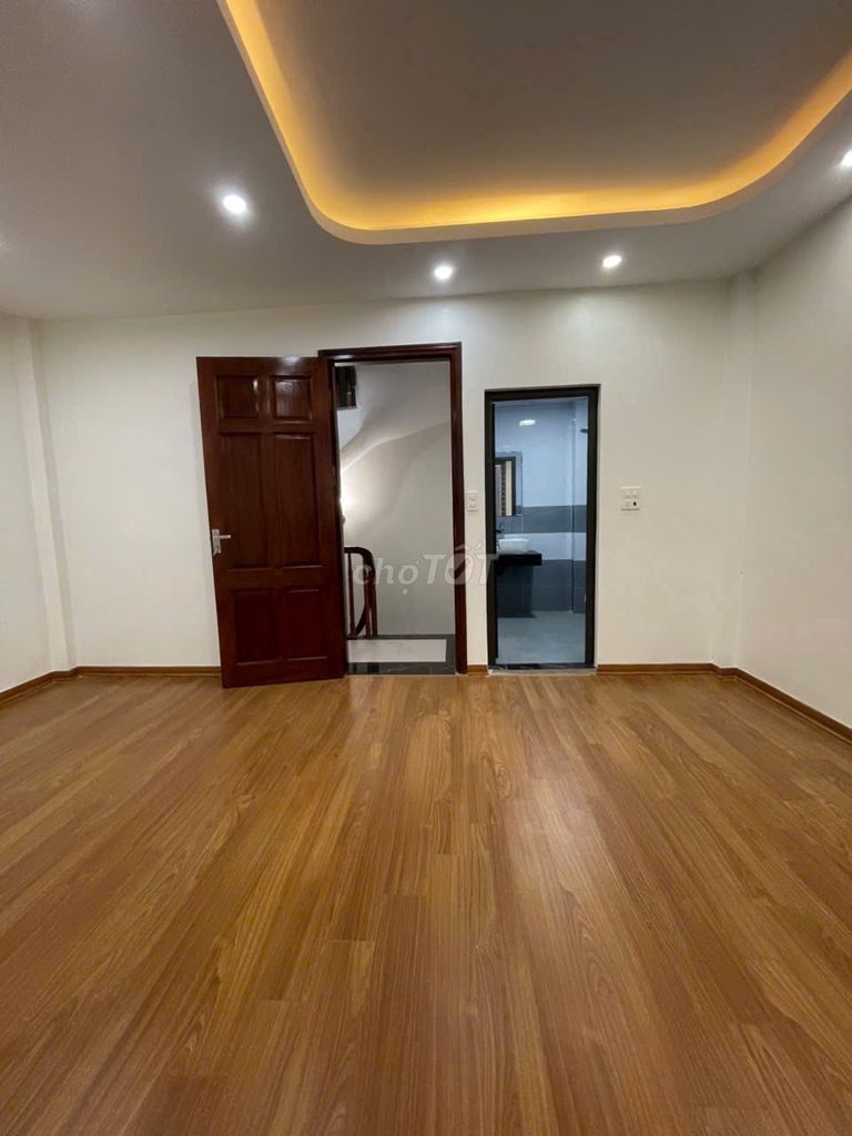 Rent Ngọc Trục-Đại Mỗ Street 5 floors 35 meters -4 bedrooms