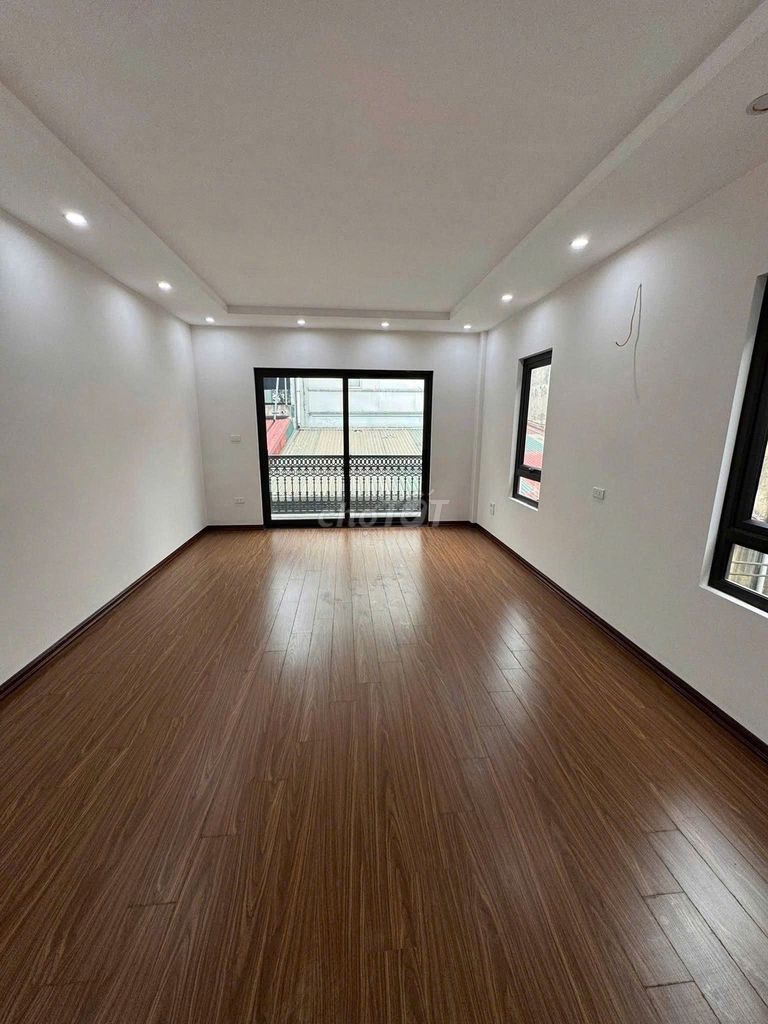 Ngọc Hồi root of 6th floor 4th floor sleeps wide, new house at Hoàng Mai.