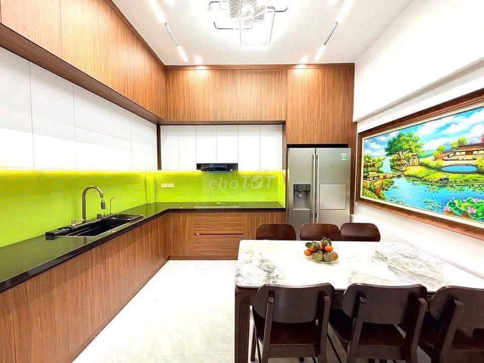 Rent your own house 38 meters, 5 Ts Khương Trung street,full interior, in immediately