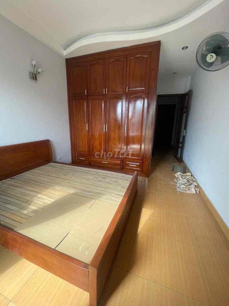 Renting An Dương Vương Front Street